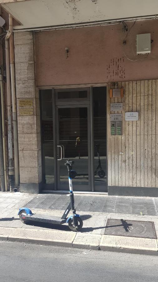 Le Stanze Di Sofia Hotel Bari Exterior photo